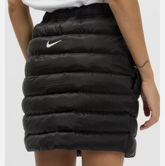 Nike x Stussy women's insulated skirt - Picture 5 of 7